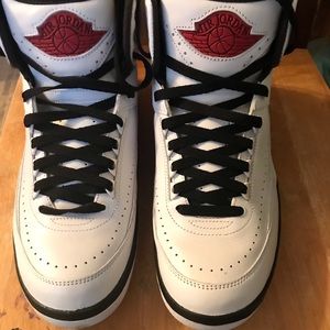 Air Jordan 2 Retro ‘ Chicago 2022 ‘ 10.5 (Mens)